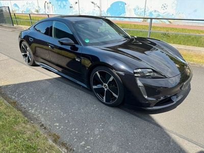 Porsche Taycan Turbo