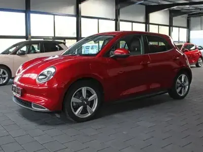 Używany Ora 03 125 kW (171 KM) 2023 Czerwony Hatchback