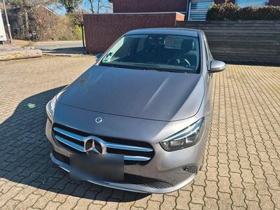 Gebraucht Mercedes B180 136 PS (100 kW) 2021 Grau Van / Kleinbus