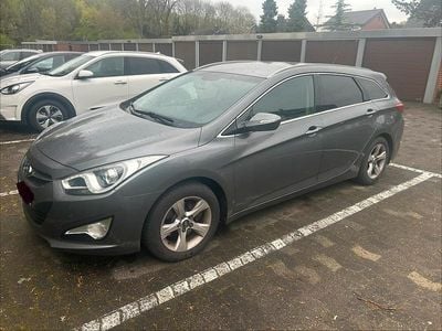 Usado Hyundai i40 136 HP (100 kW) 2012 Cinzento Carrinha