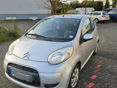 Gebraucht Citroën C1 69 PS (50 kW) 2010 Grau Kleinwagen