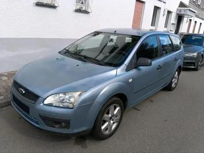 Gebraucht Ford Focus 101 PS (74 kW) 2005 Blau Kombi