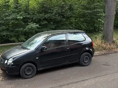 Gebraucht VW Polo Basis 101 PS (74 kW) 2004 Schwarz Kleinwagen