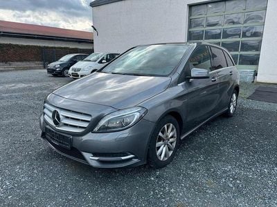 Gebraucht Mercedes B220 184 PS (135 kW) 2014 Grau Van / Kleinbus