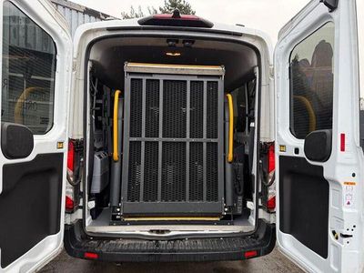 Gebraucht Ford Transit 131 PS (96 kW) 2021 Weiß Limousine