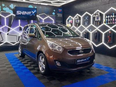 Gebraucht Kia Venga Spirit 128 PS (94 kW) 2014 Beige Kleinwagen