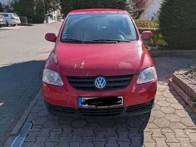 Gebraucht VW Fox 54 PS (39 kW) 2006 Rot Kleinwagen