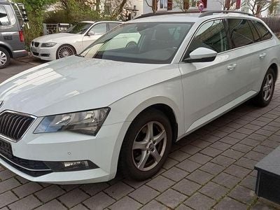 Usata Skoda Superb 150 CV (110 kW) 2017 Bianco Station wagon