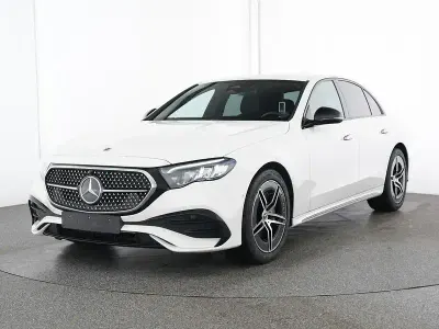 Gebraucht Mercedes E200 AMG 204 PS (150 kW) 2025 Weiß Limousine