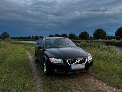 Gebraucht Volvo V70 163 PS (119 kW) 2011 Schwarz Kombi