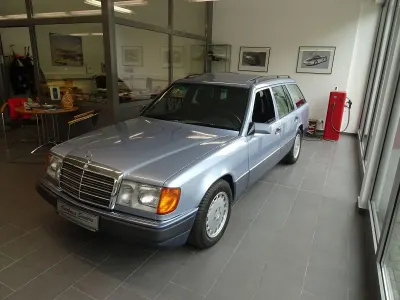 Occasion Mercedes E230 Sportline 132 ch (97 kW) 1990 Bleue Break