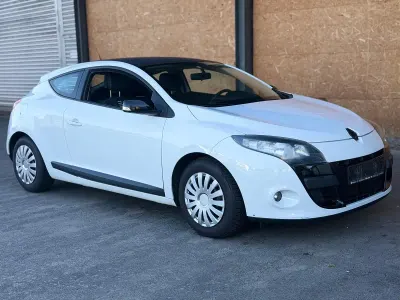 Gebraucht Renault Mégane 110 PS (80 kW) 2011 Weiß Kleinwagen