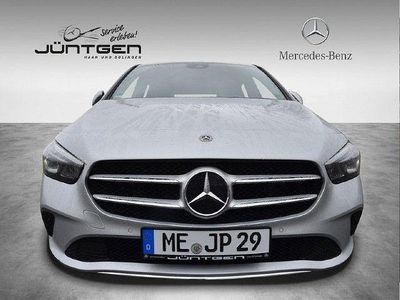 Silber Gebraucht 2019 Mercedes B180 Progressive Van / Kleinbus | 19.888 € (Fairer Preis)