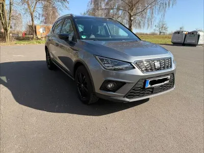 Używany Seat Arona XCELLENCE 95 KM (69 kW) 2018 Szary SUV