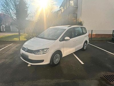 Gebraucht VW Sharan 2013 Weiß Van / Kleinbus