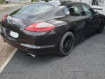 Gebraucht Porsche Panamera 4 300 PS (220 kW) 2011 Grau Limousine