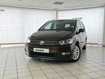 Gebraucht VW Touran Comfortline 150 PS (110 kW) 2016 Braun Van / Kleinbus