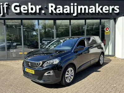 Gebraucht Peugeot 5008 131 PS (96 kW) 2020 Schwarz SUV