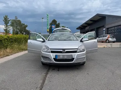 Gebraucht Opel Astra Cosmo 125 PS (91 kW) 2005 Silber Limousine