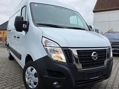 Weiß Gebraucht 2024 Nissan Interstar Van | 23.799 € (Guter Preis)