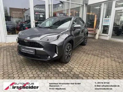 Gebraucht Toyota Yaris Plus 130 PS (95 kW) 2025 Marlin grau metallic Kleinwagen