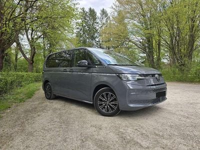 Second-hand VW T7 Life 150 CP (110 kW) 2025 Gri Van