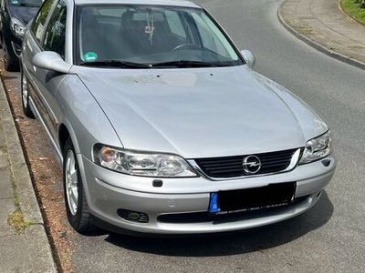 gebraucht Opel Vectra 2.2 Benzin