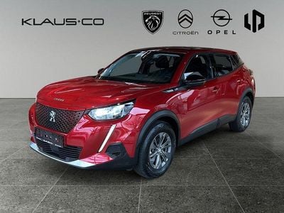 Gebraucht Peugeot e-2008 Active 100 kW (136 PS) 2022 Rot SUV