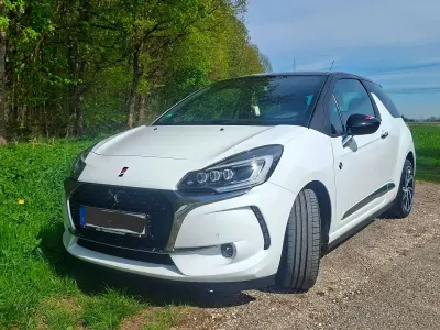 Gebraucht Citroën DS3 PureTech 110 PS (80 kW) 2018 Weiß Limousine
