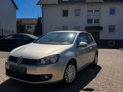 Second-hand VW Golf 102 CP (75 kW) 2009 Argintiu Coupe