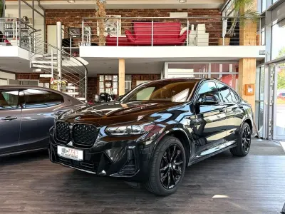 Gebraucht BMW X4 M Sport 360 PS (264 kW) 2024 Saphirschwarzmet. (metallic) SUV