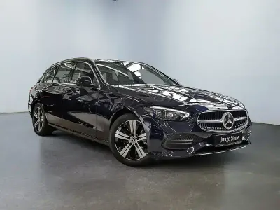 Gebraucht Mercedes C300 Avantgarde 265 PS (194 kW) 2023 Blau Limousine