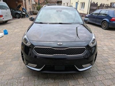 Second-hand Kia Niro 105 CP (77 kW) 2016 Negru SUV