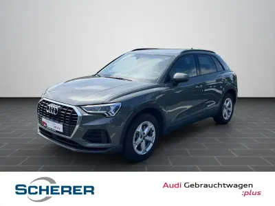 Gebraucht Audi Q3 Ambiente 245 PS (180 kW) 2023 Chronosgrau metallic (metallic) SUV