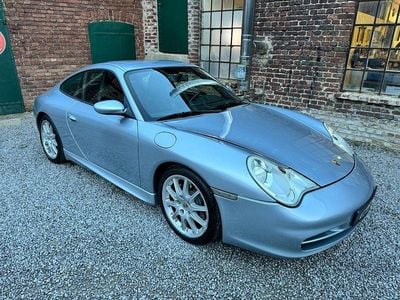 Używany Porsche 911 Carrera 320 KM (235 kW) 2003 Srebrny Coupe