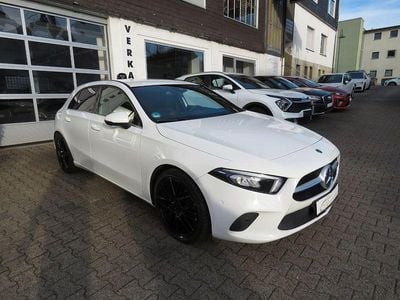 Usata Mercedes A180 116 CV (85 kW) 2018 Grigio Berlina