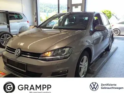 Gebraucht VW Golf VII Comfortline 125 PS (91 kW) 2017 Grau Limousine