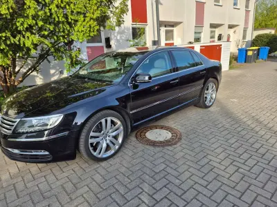Gebraucht VW Phaeton 239 PS (175 kW) 2011 Schwarz Limousine
