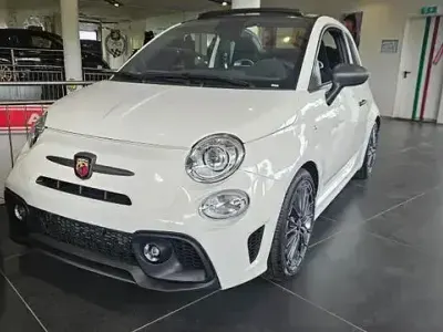 Gebraucht Abarth 595C 165 PS (121 kW) 2023 Gara weiß Cabrio