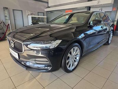 Gebraucht Volvo V90 Momentum 253 PS (186 kW) 2019 Schwarz Kombi
