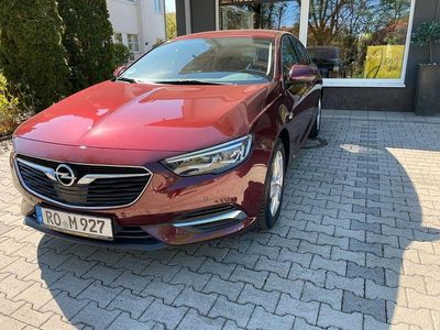 Second-hand Opel Insignia Innovation 165 CP (121 kW) 2019 Roșu Berlinǎ