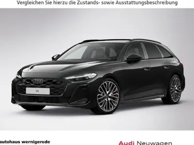 Neu Audi S5 Ambiente 367 PS (269 kW) 2025 Schwarz Kombi