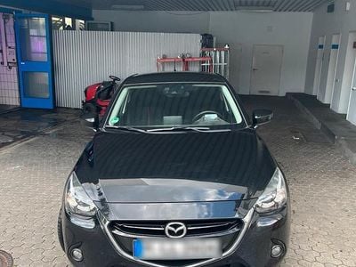 Gebraucht Mazda 2 90 PS (66 kW) 2015 Schwarz Kleinwagen