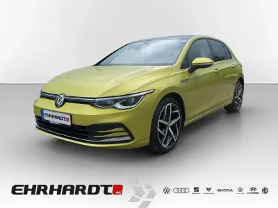 Gebraucht VW Golf VIII Style 150 PS (110 kW) 2020 Gelb Limousine