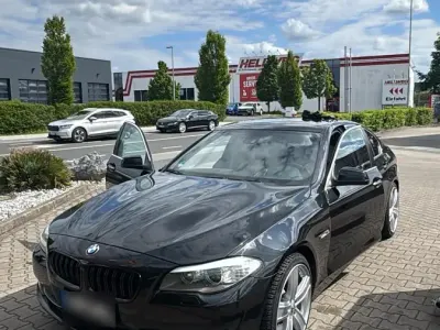 Gebraucht BMW 525 Sport Line 204 PS (150 kW) 2010 Schwarz Limousine