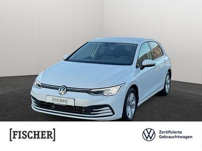 Gebraucht VW Golf VII Life 150 PS (110 kW) 2020 Oryxweiß perlmutteffekt Limousine