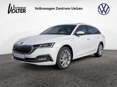 Gebraucht Skoda Octavia Style 204 PS (150 kW) 2023 Moonweiß perleffekt Kombi