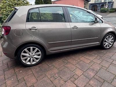 Gebraucht VW Golf Plus Cross Highline 122 PS (89 kW) 2009 Gold Van / Kleinbus