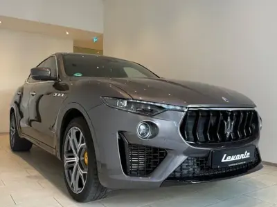 Gebraucht Maserati Levante 349 PS (256 kW) 2021 Grau SUV