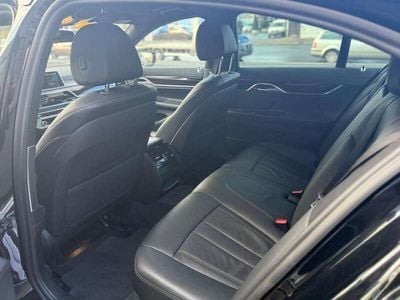 BMW 730